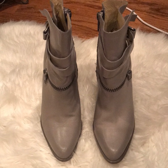 Joe’s Leather Fall Boots - Picture 1 of 4